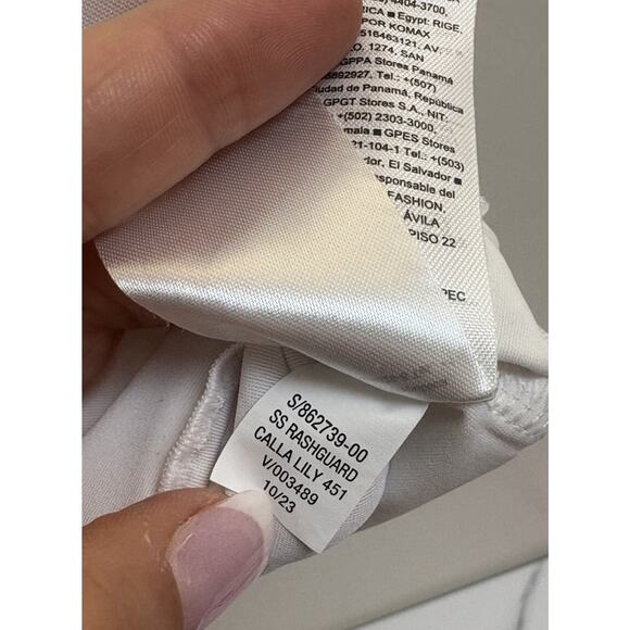 Old Navy Girls XL 14-16 White Rash Guard Tee Rainbow Heart Graphic Stretch - Picture 6 of 6